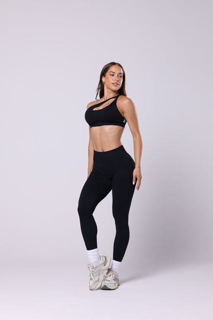 Dynamic Crop - Black